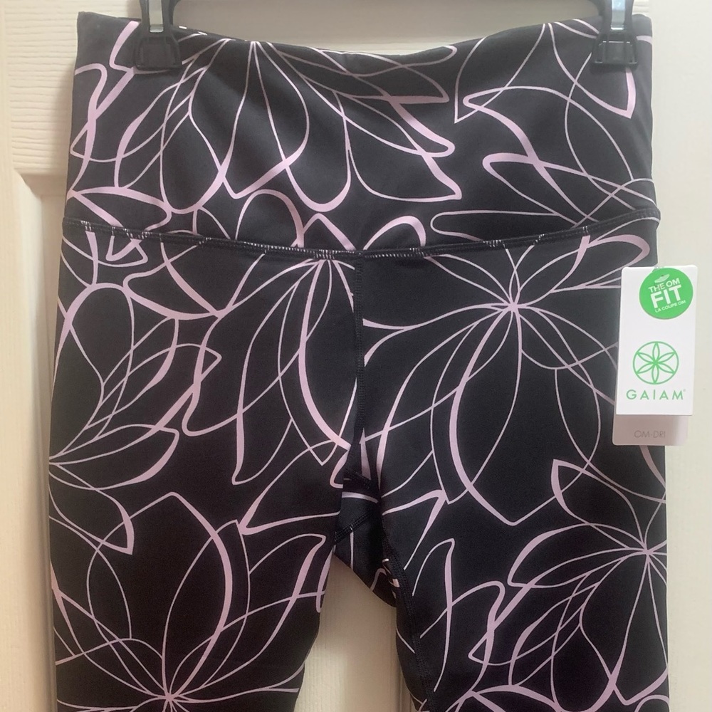 GAIAM OM High Rise Capris